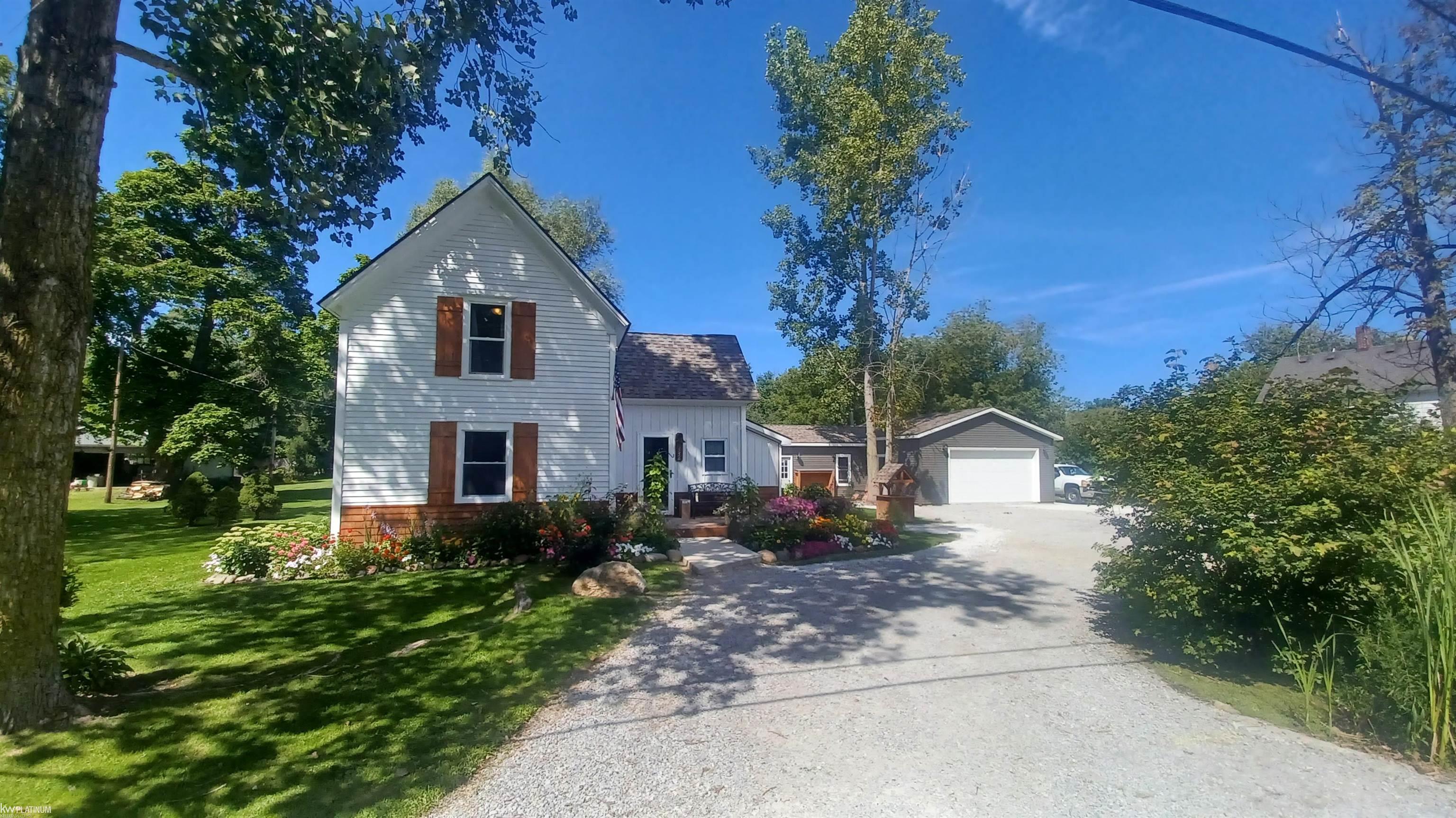 8556 Morris Road Goodells, MI 48027 - Photo 2 of 33 50120278-1.JPG