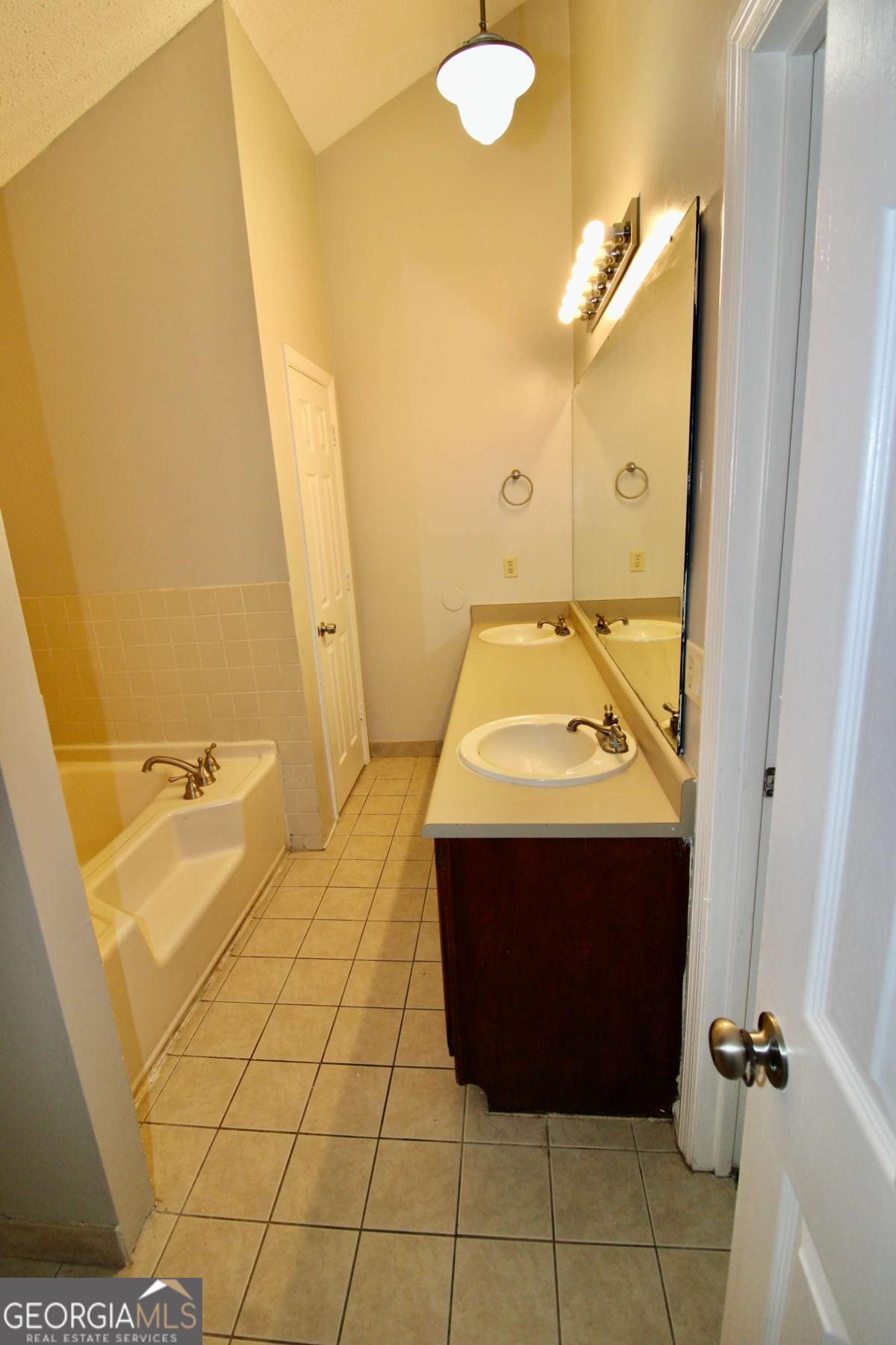 208 Woodbridge Road Kingsland, GA 31548 - Photo 5 of 11