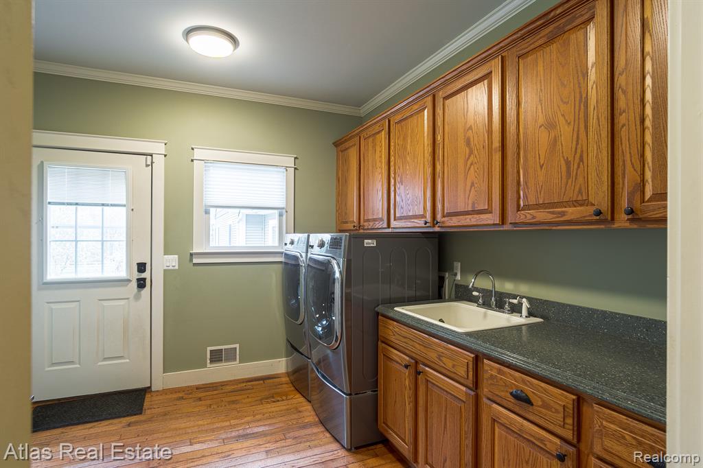 2716 Lake George Road Leonard, MI 48367 - Photo 39 of 98