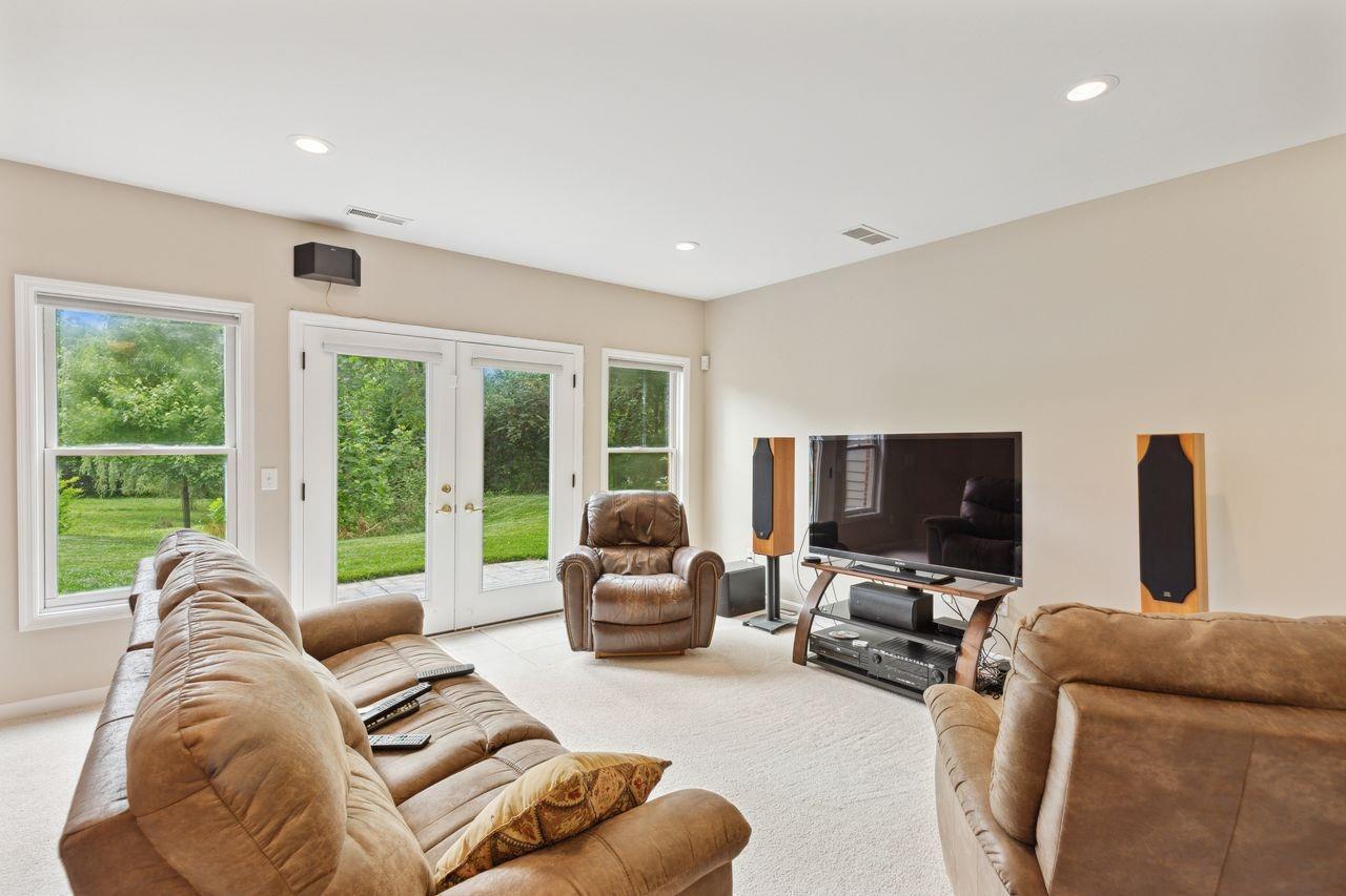 7795 Keller Road Cincinnati, OH 45243 - Photo 29 of 38