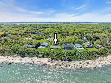 $2,799,000 | 2100 Sound Drive, Greenport, NY 11944