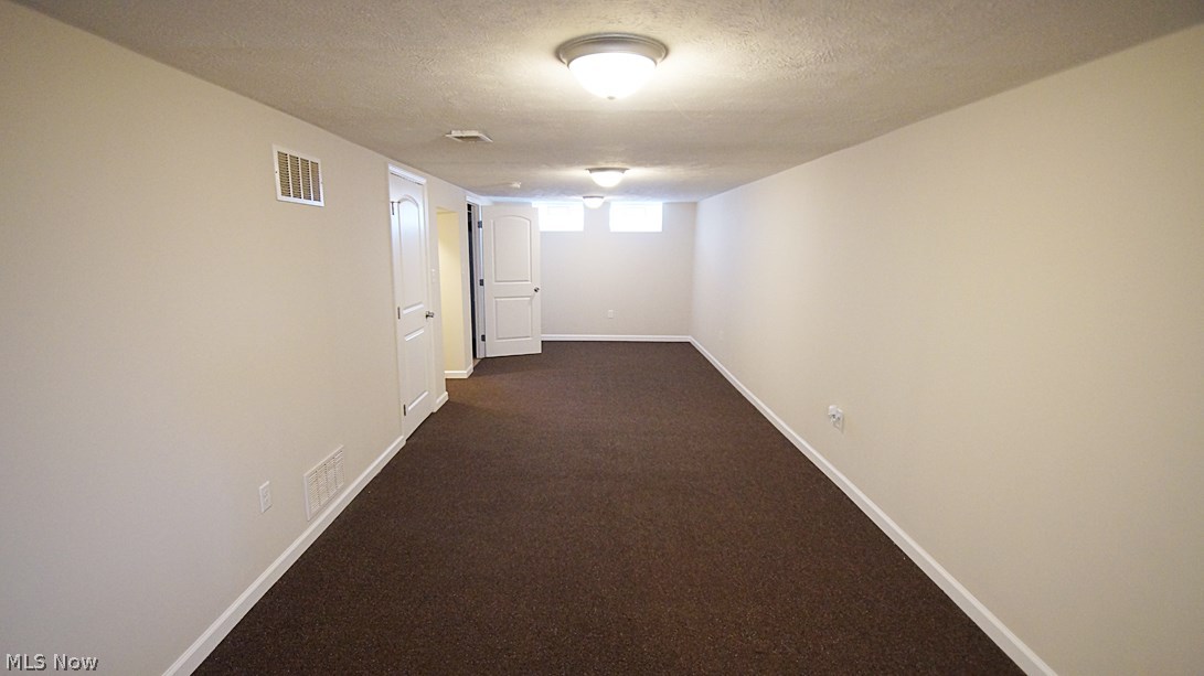 30309 Vineyard Road Willowick, OH 44095 - Photo 6 of 13