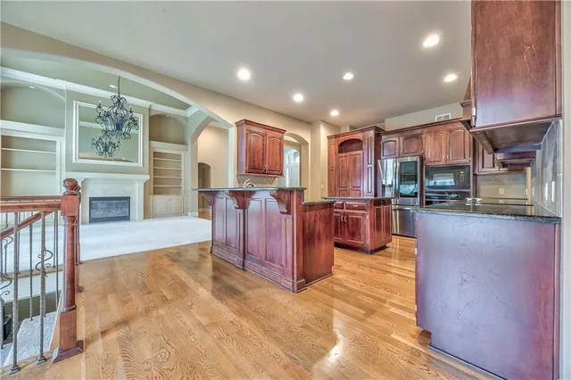 $799,950 | 9638 Zarda Drive, Lenexa, KS 66227