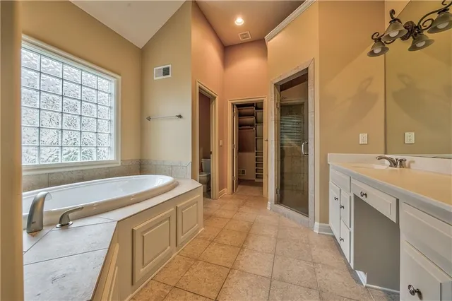 $799,950 | 9638 Zarda Drive, Lenexa, KS 66227