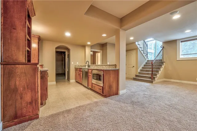 $799,950 | 9638 Zarda Drive, Lenexa, KS 66227