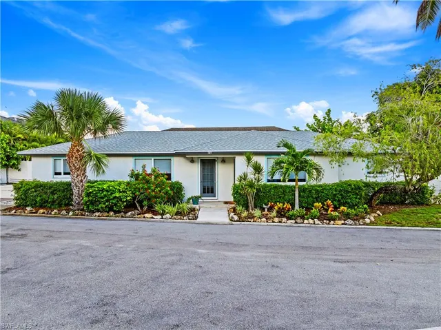 $825,000 | 549 94th Avenue North, Naples, FL 34108