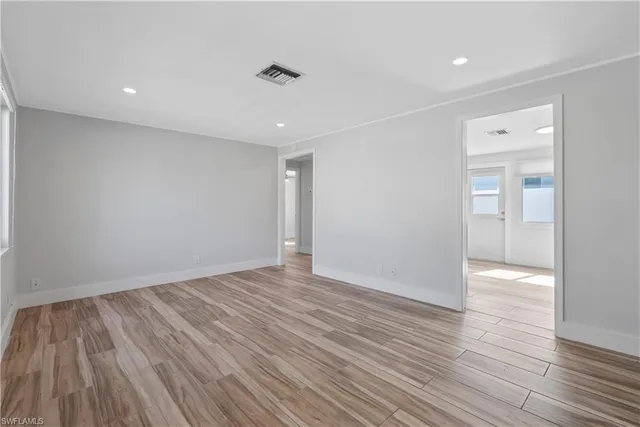 $825,000 | 549 94th Avenue North, Naples, FL 34108