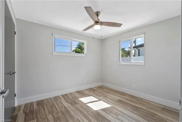 $825,000 | 549 94th Avenue North, Naples, FL 34108