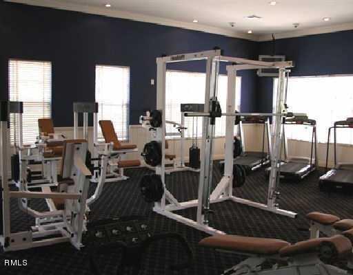 2775 Ravella Way Palm Beach Gardens, FL 33410 - Photo 8 of 17 weight room