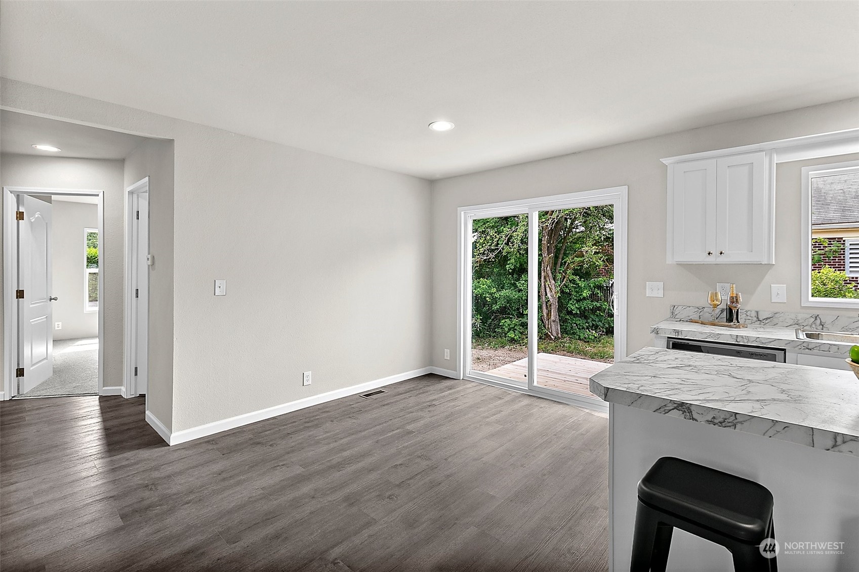 4010 Sunnyslope Road Southwest Port Orchard, WA 98367 - Photo 14 of 35 Gallery Image 14