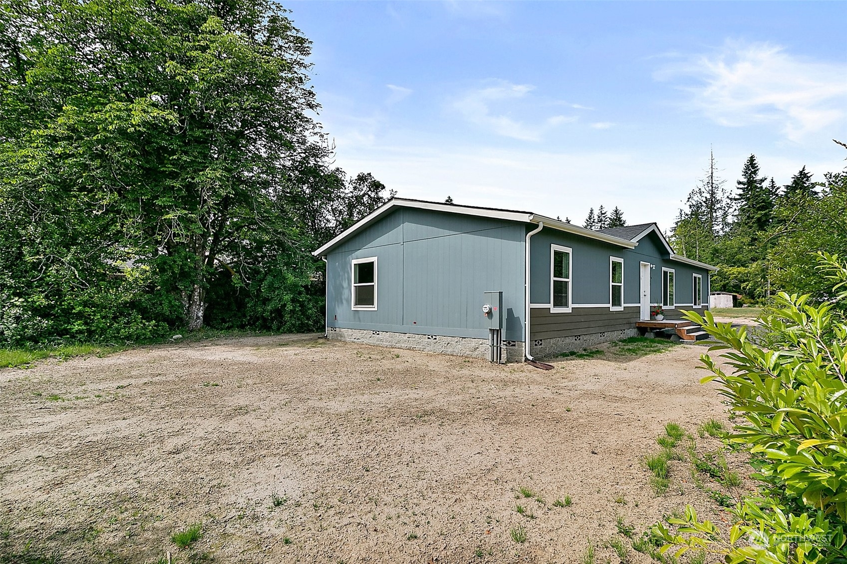 4010 Sunnyslope Road Southwest Port Orchard, WA 98367 - Photo 28 of 35 Gallery Image 28