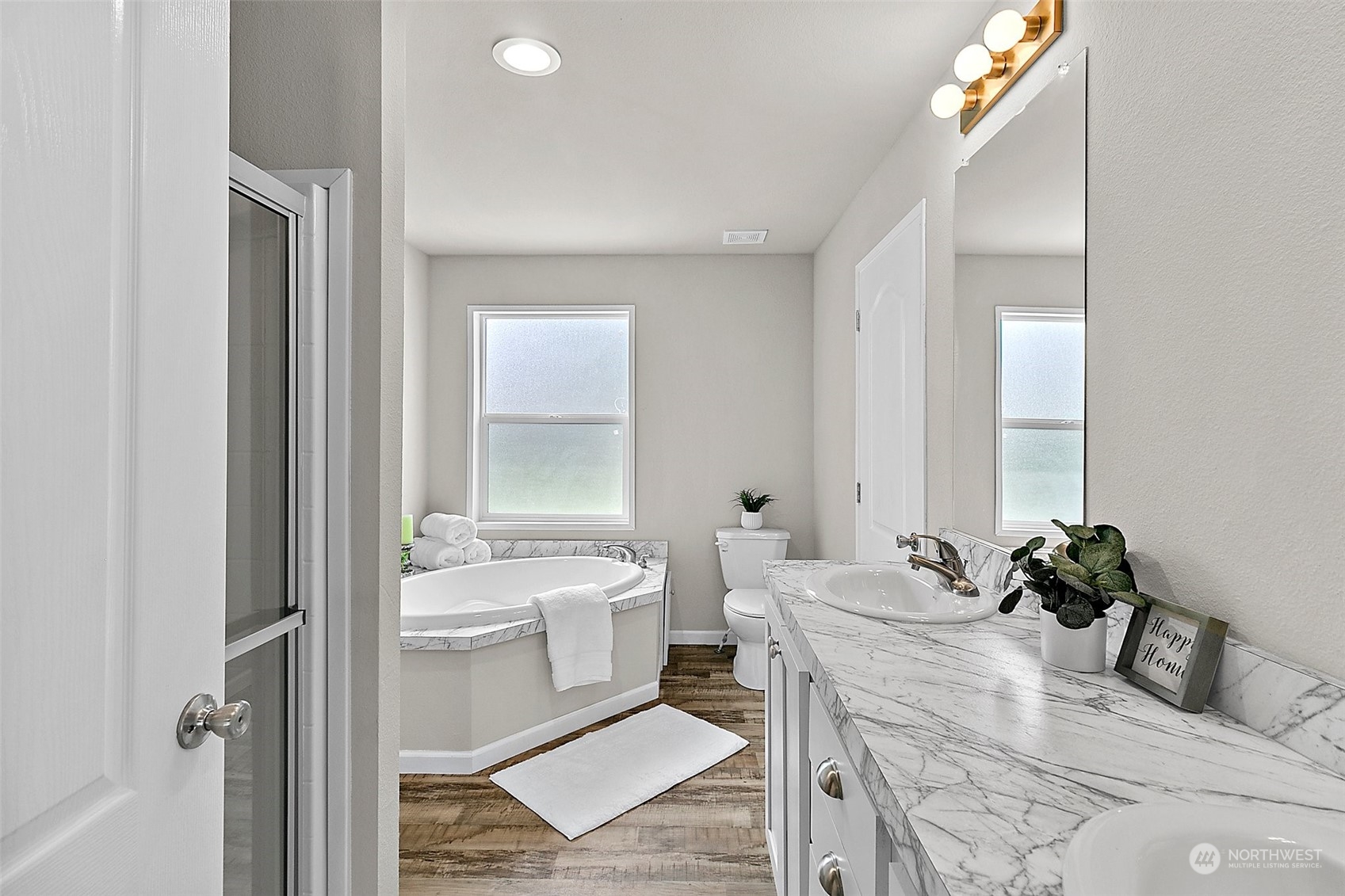4010 Sunnyslope Road Southwest Port Orchard, WA 98367 - Photo 9 of 35 Gallery Image 9