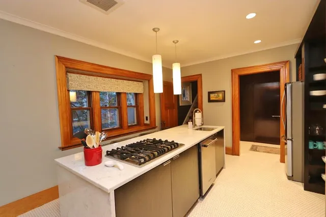 $439,900 | 15 Mc Kinley Street, Bangor, ME 04401