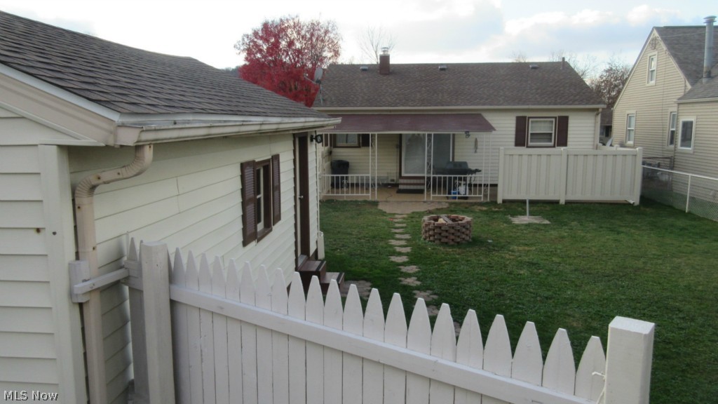 735 3rd Street Southwest New Philadelphia, OH 44663 - Photo 5 of 22