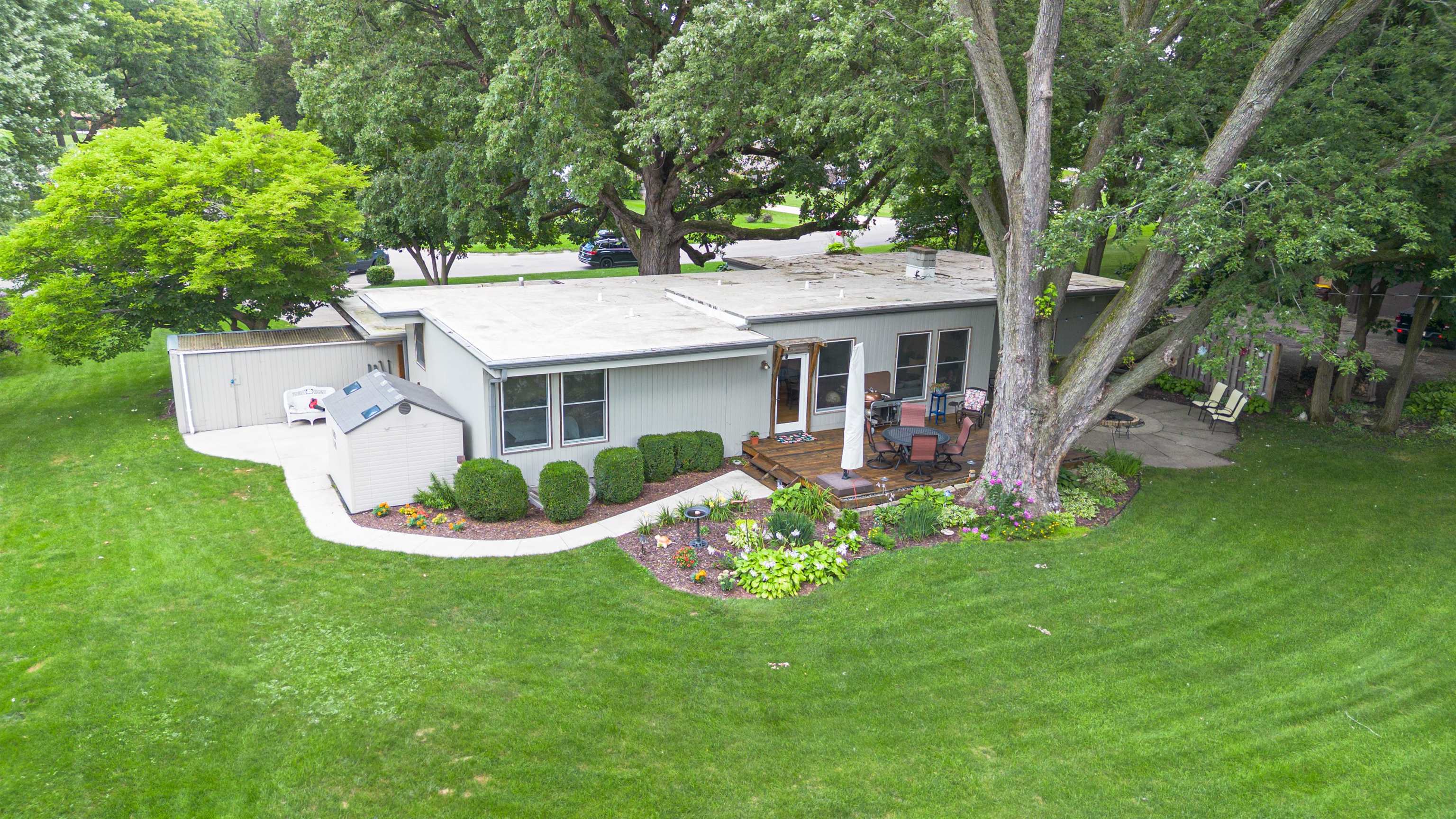4609 Brookview Road Rockford, IL 61107 - Photo 4 of 44 Gallery Image 4