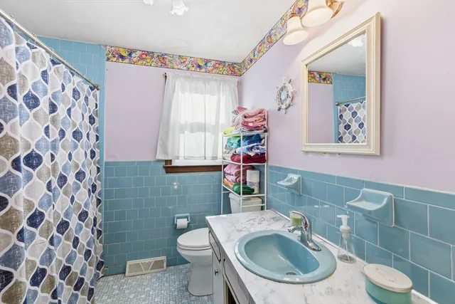 $629,900 | 24 Maverick Drive, Mansfield, MA 02048