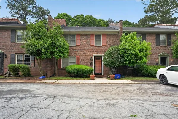 $1,600 | 105 Glen Acres Court, Decatur, GA 30035