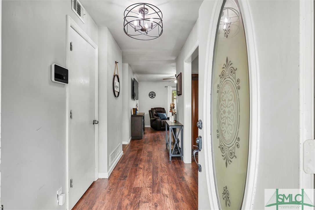 719 Windsor Road Savannah, GA 31419 - Photo 6 of 40