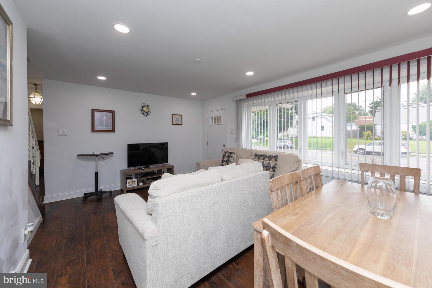 1510 Rhawn Street Philadelphia, PA 19111 - Photo 6 of 24 Gallery Image 6