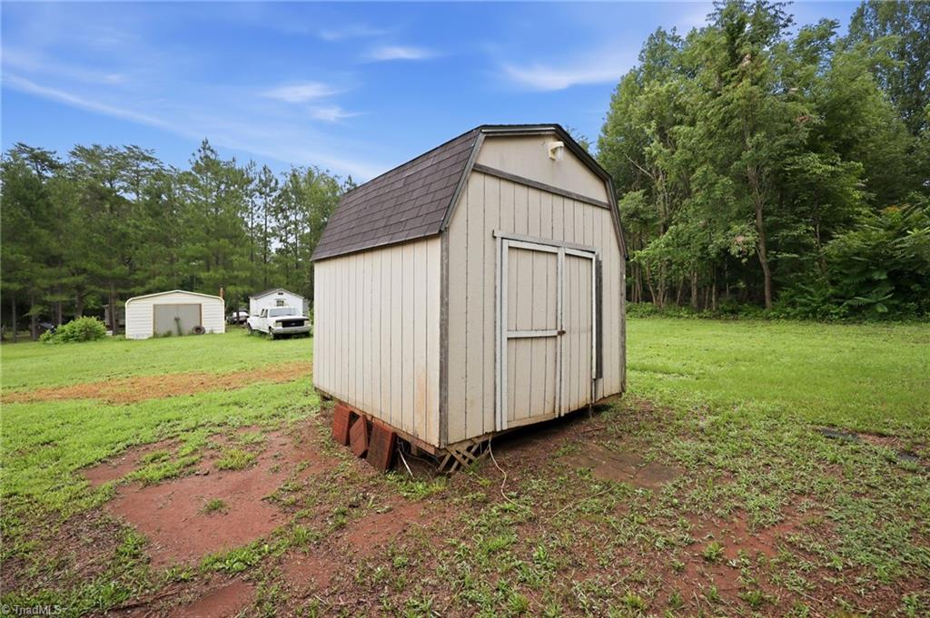 300 Brewer Road Mayodan, NC 27027 - Photo 32 of 43