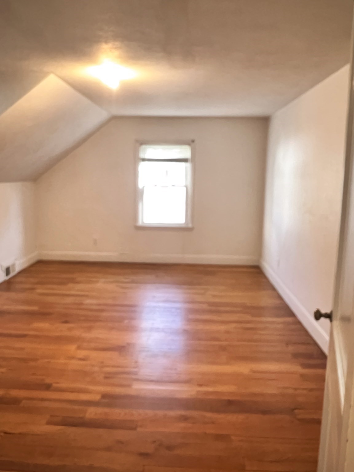 109 Pilgrim Road Springfield, MA 01118 - Photo 17 of 35 Gallery Image 17