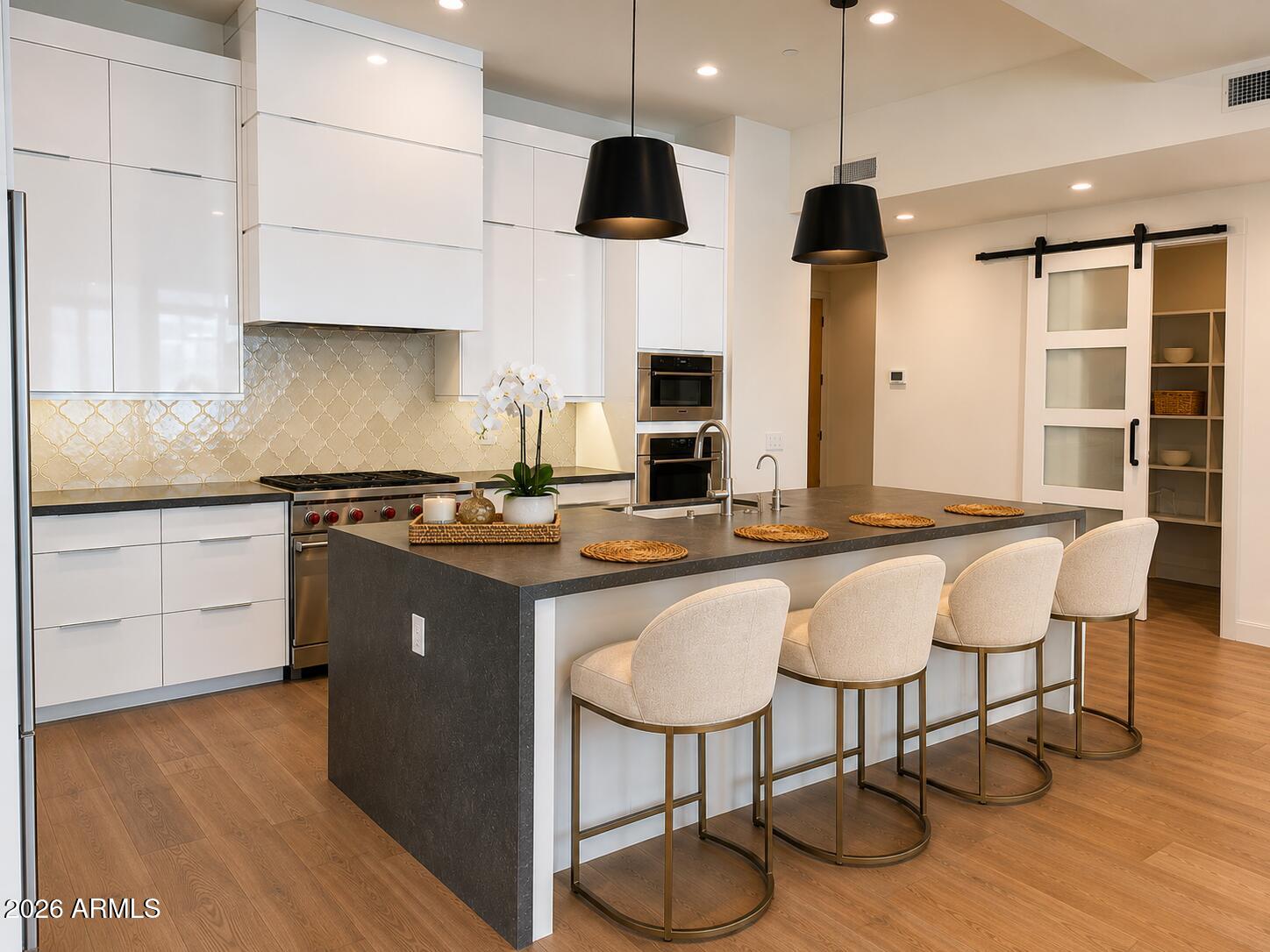 4416 37th Way Phoenix, AZ 85018 - Photo 3 of 13 Chef's Kitchen