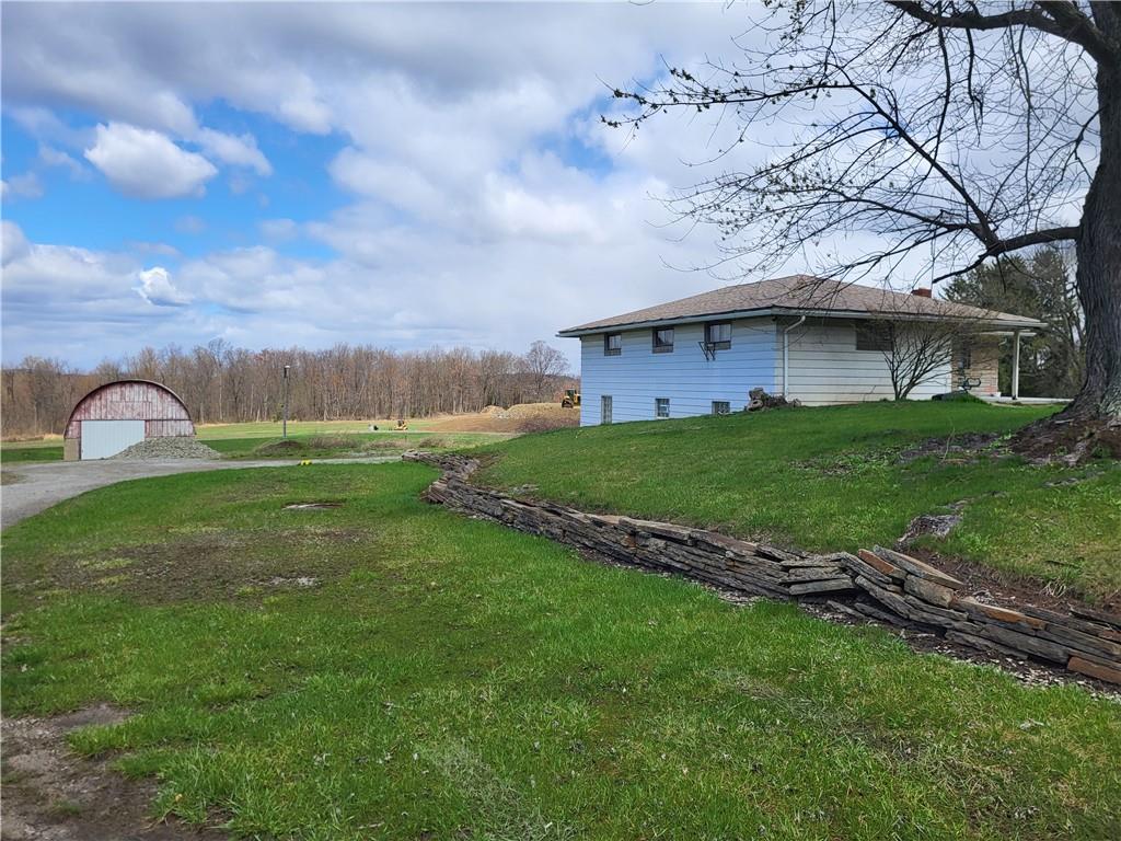 265 Highway 31 Ruffs Dale, PA 15679 - Photo 3 of 17 SIDE YARD