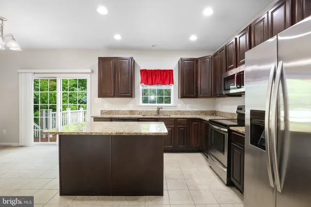 $2,800 | 1623 Lafayette Boulevard, Fredericksburg, VA 22401