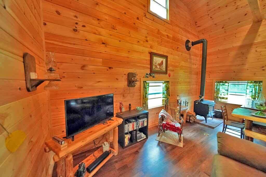 195 Dagget Road Houlton, ME 04730 - Photo 17 of 54 cathedral-living-area