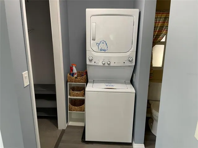 a view of an empty walk in closet