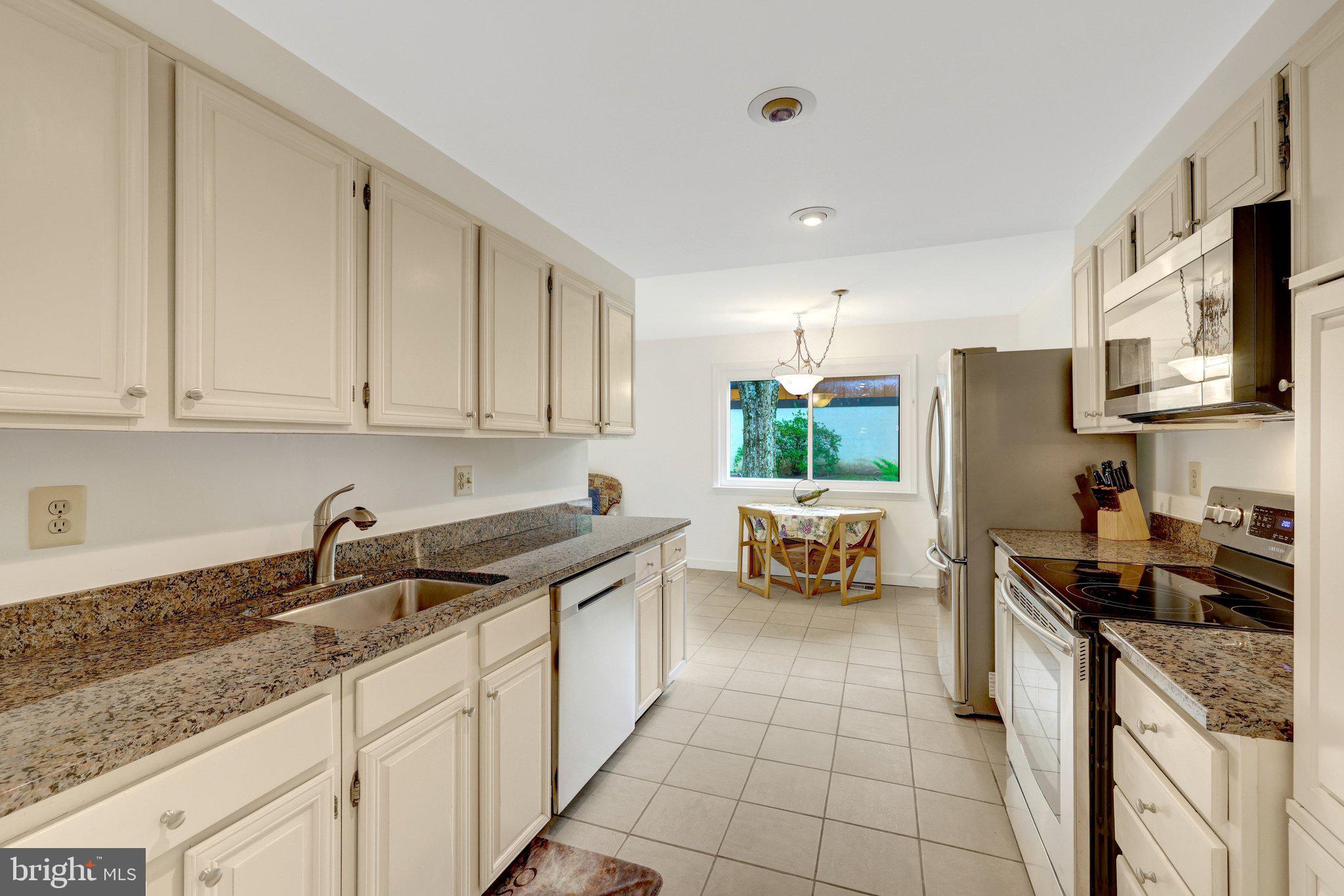 2231 Wheelwright Court Reston, VA 20191 - Photo 9 of 46