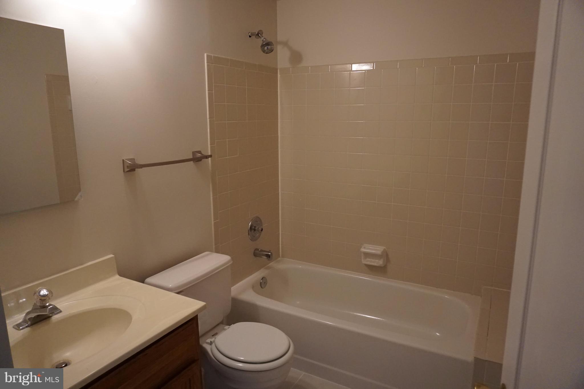 5459 Vantage Point Road, Unit 14 Columbia, MD 21044 - Photo 13 of 30 Bath