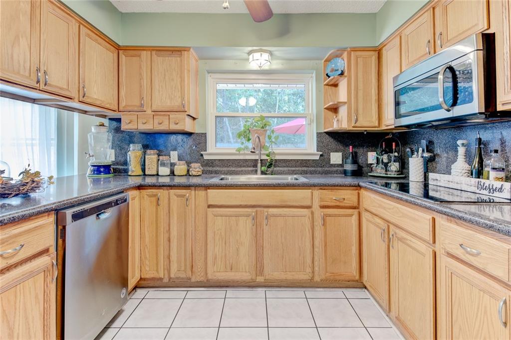 121 Herwig Bluff Road Slidell, LA 70461 - Photo 9 of 26 Gallery Image 9