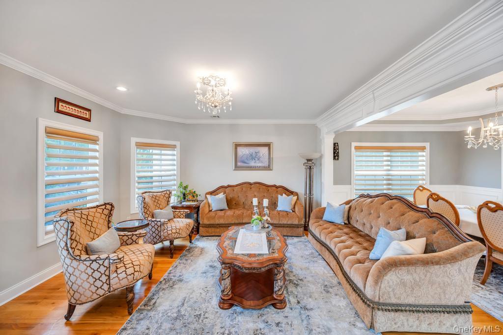 14 Kent Road Valley Stream, NY 11580 - Photo 11 of 31