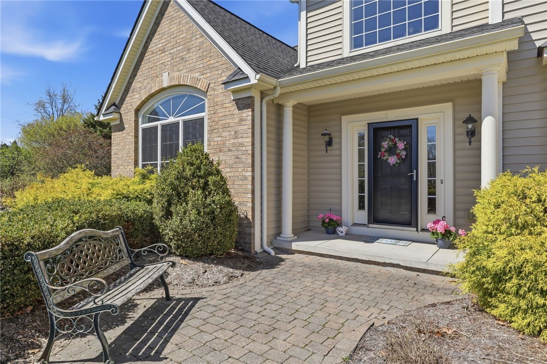 6988 Hackney Circle Victor, NY 14564 - Photo 5 of 47