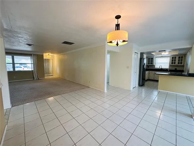 $2,600 | 13613 87th Avenue, Seminole, FL 33776