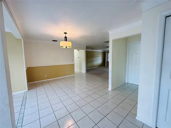 a view of a livingroom with an empty space