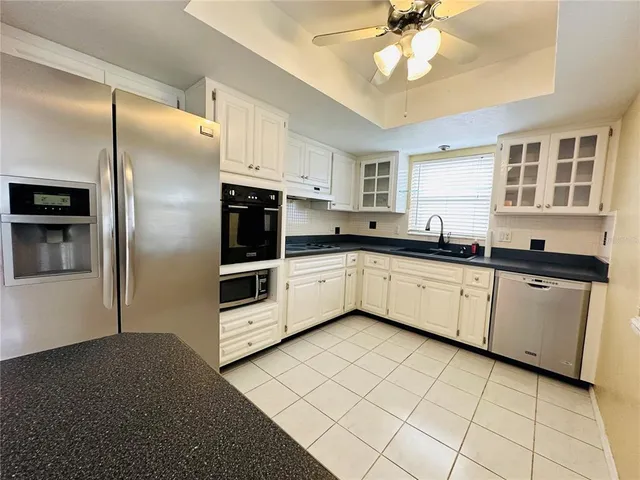 $2,600 | 13613 87th Avenue, Seminole, FL 33776