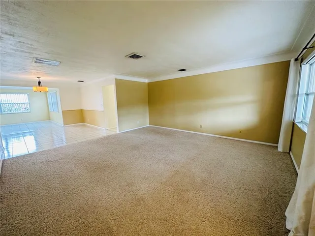 $2,600 | 13613 87th Avenue, Seminole, FL 33776