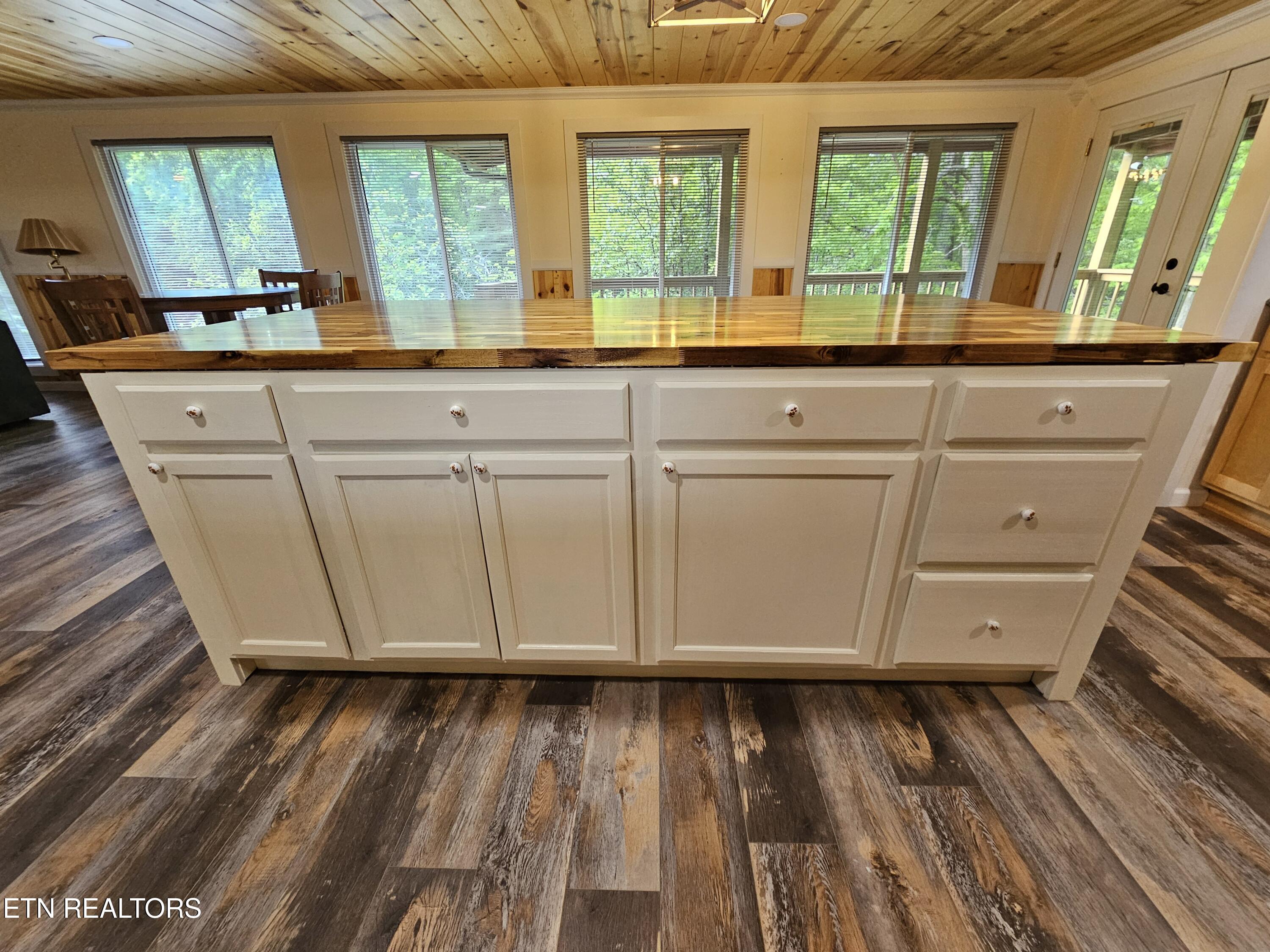 355 Eli Lane Oneida, TN 37841 - Photo 19 of 58 Island with Extra Storage