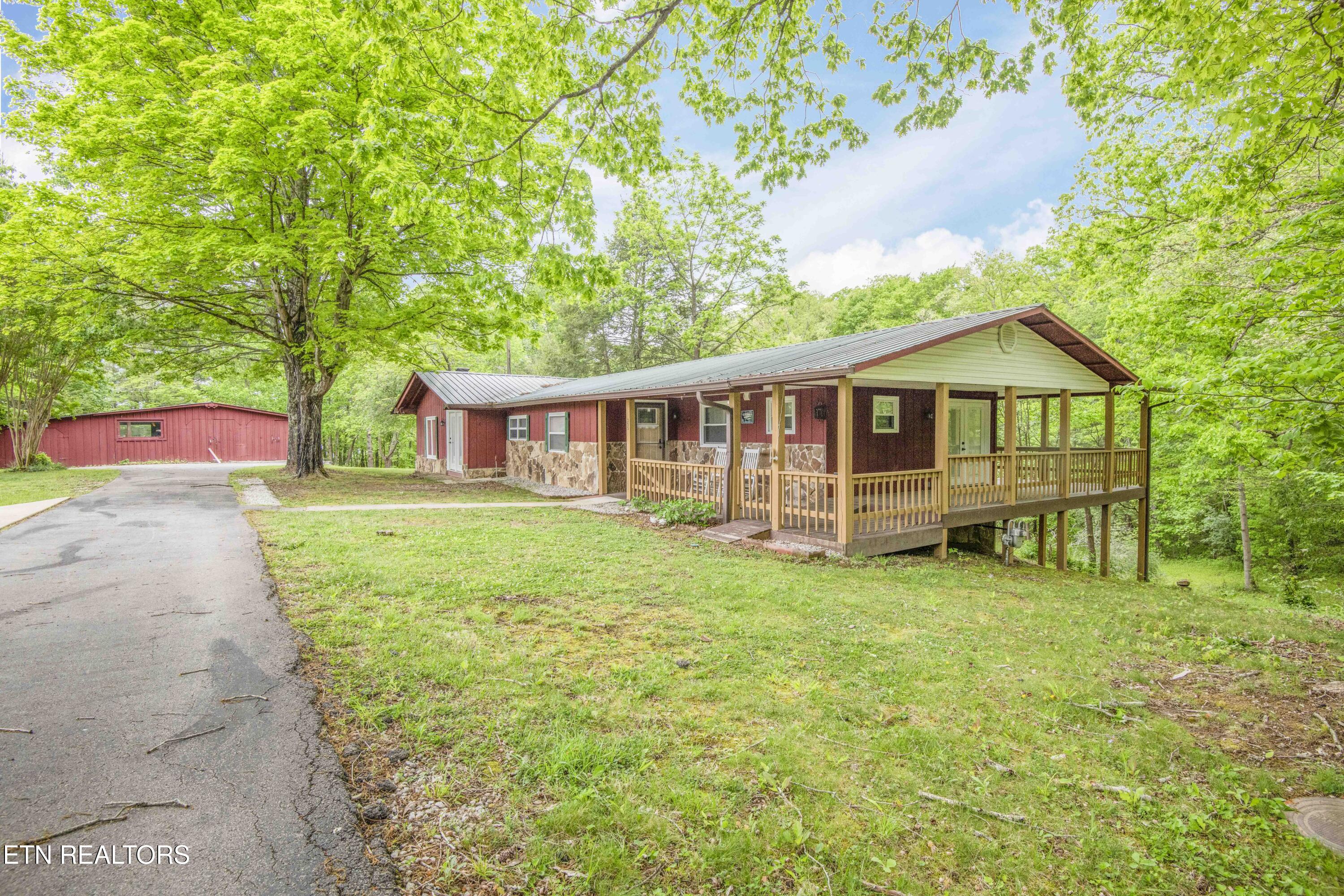 355 Eli Lane Oneida, TN 37841 - Photo 2 of 58 Front View