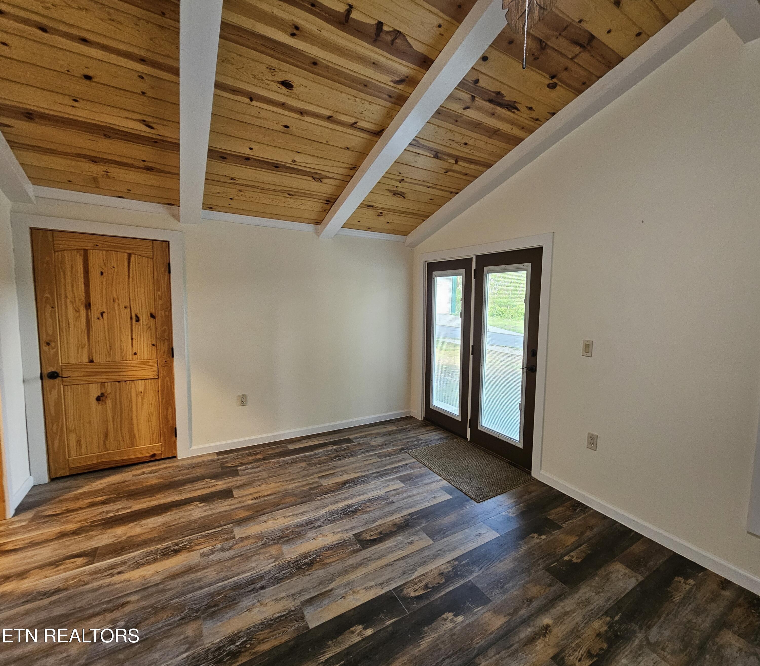 355 Eli Lane Oneida, TN 37841 - Photo 32 of 58 Primary BR