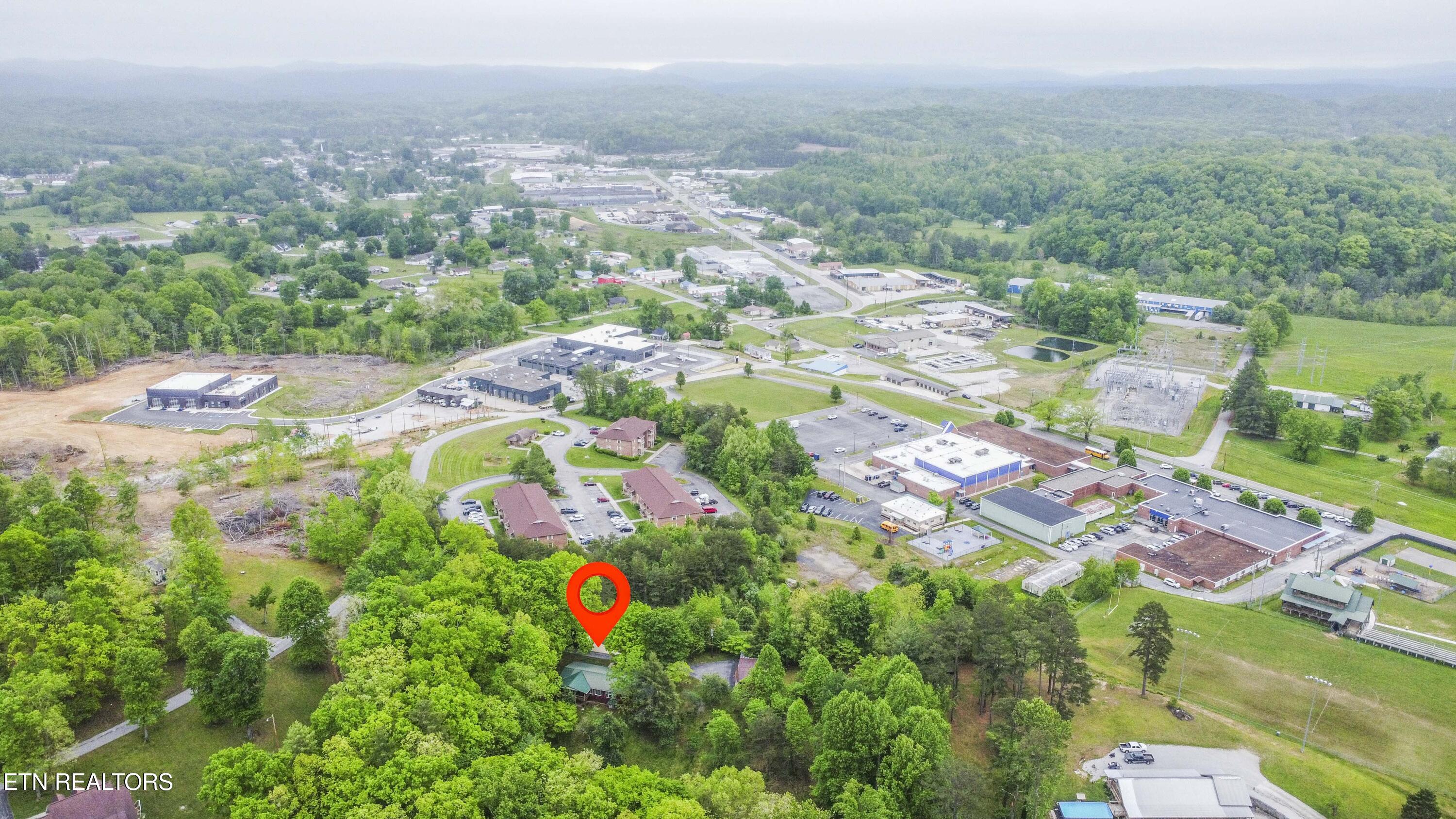 355 Eli Lane Oneida, TN 37841 - Photo 49 of 58 drone 5_1