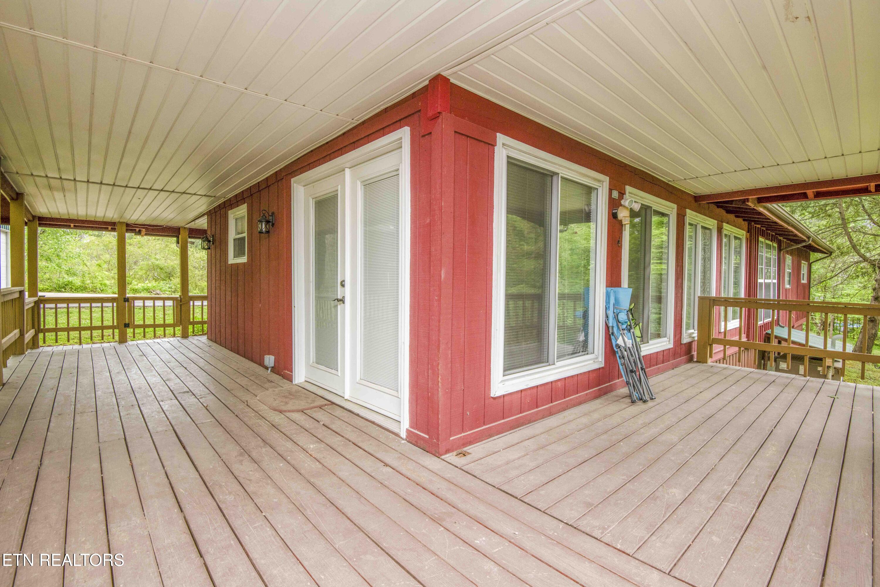 355 Eli Lane Oneida, TN 37841 - Photo 5 of 58 Wrap Around Deck