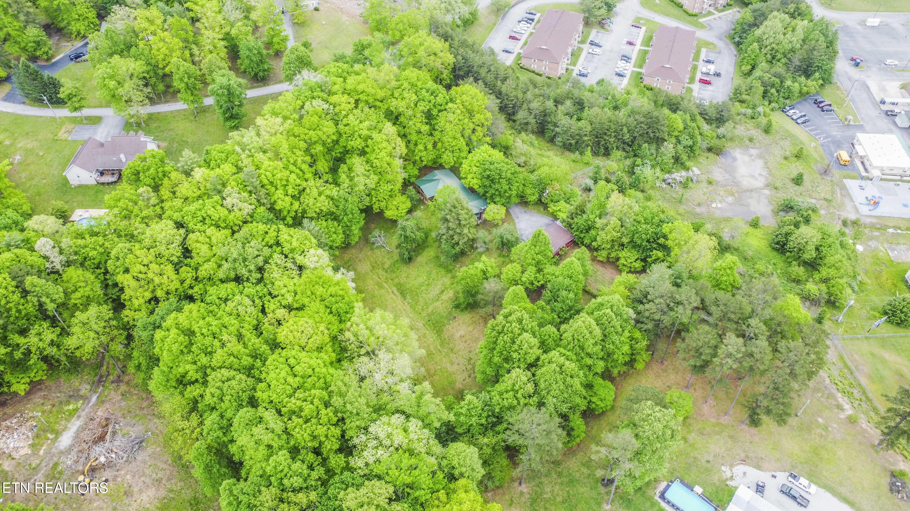 355 Eli Lane Oneida, TN 37841 - Photo 57 of 58 drone_1