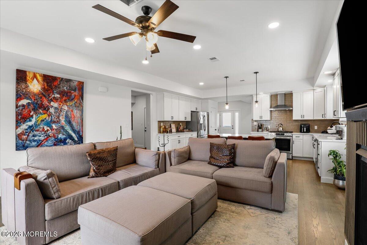 174 Church Street Keyport, NJ 07735 - Photo 11 of 38 20-Family Room