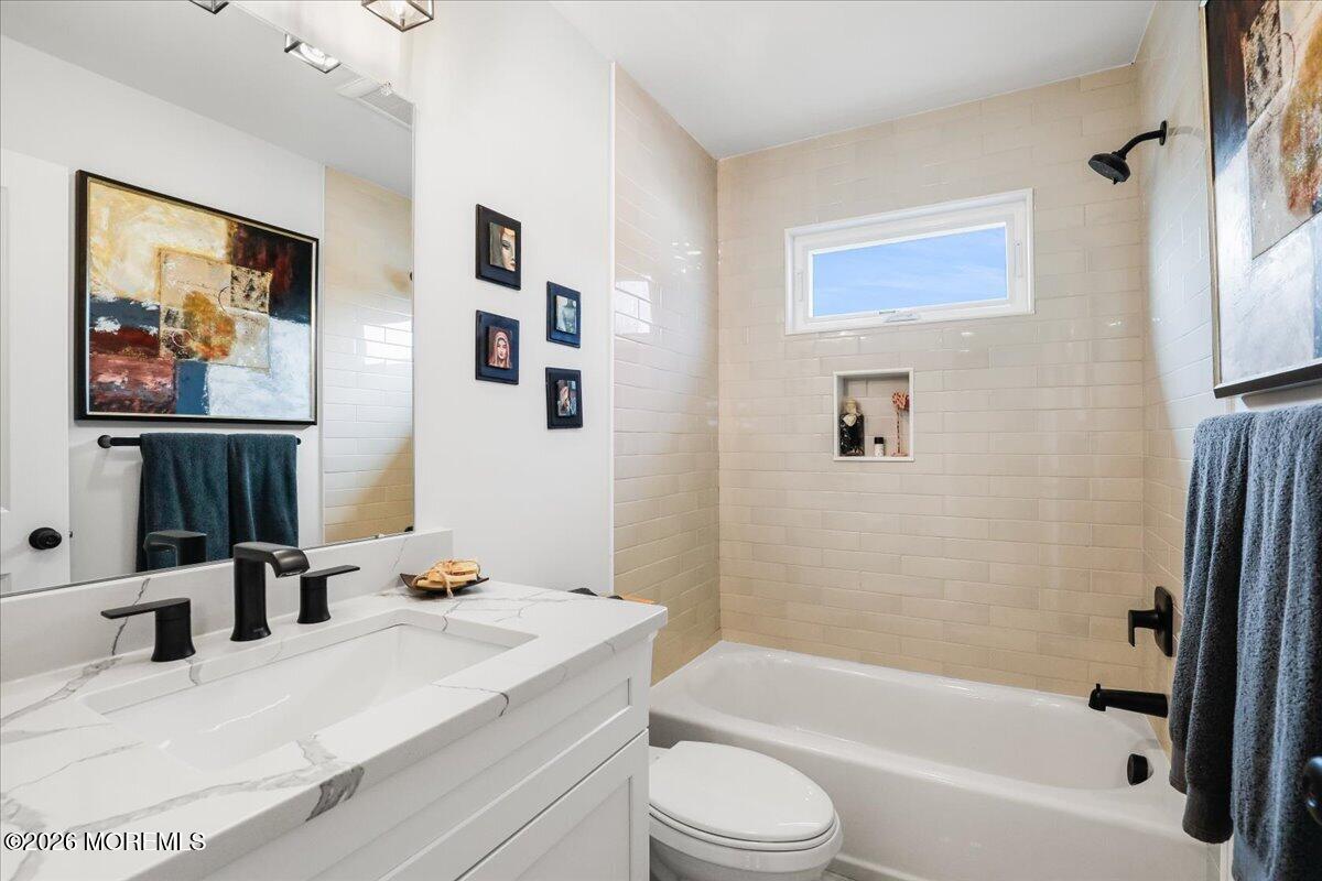 174 Church Street Keyport, NJ 07735 - Photo 22 of 38 32-Bathroom