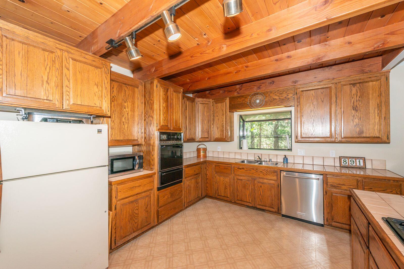 891 Salt Flat Road Lewiston, CA 96052 - Photo 10 of 50
