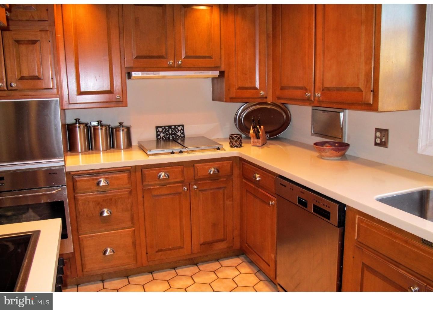 1545 Valley Road Lancaster, PA 17603 - Photo 11 of 24 Kitchen