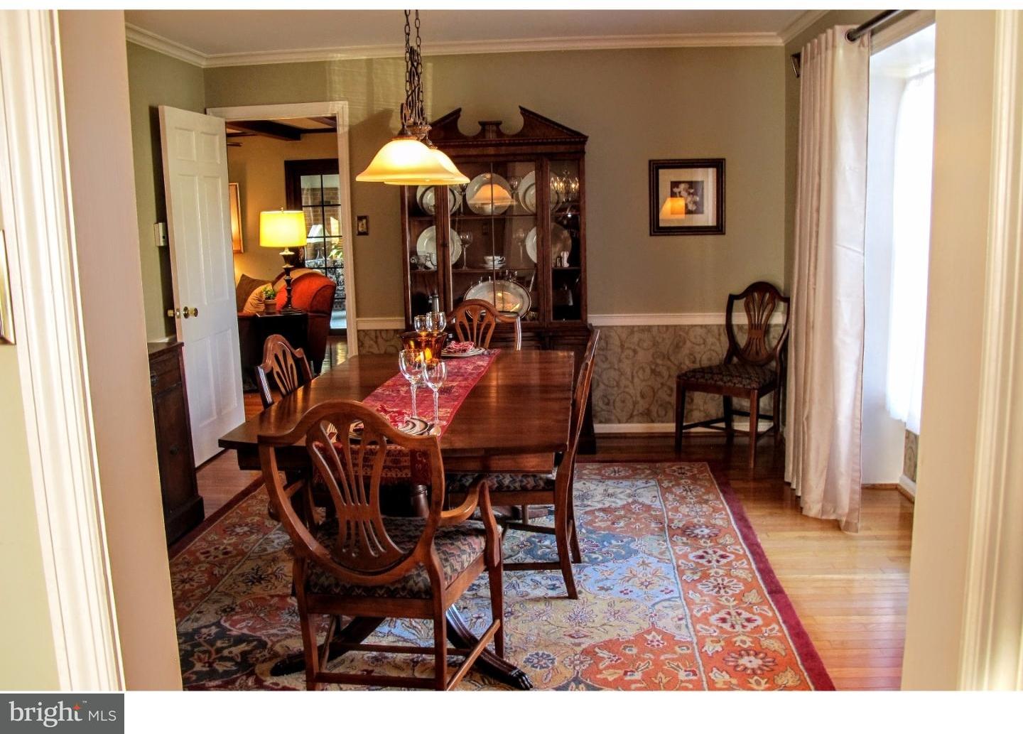 1545 Valley Road Lancaster, PA 17603 - Photo 4 of 24 Dining Room